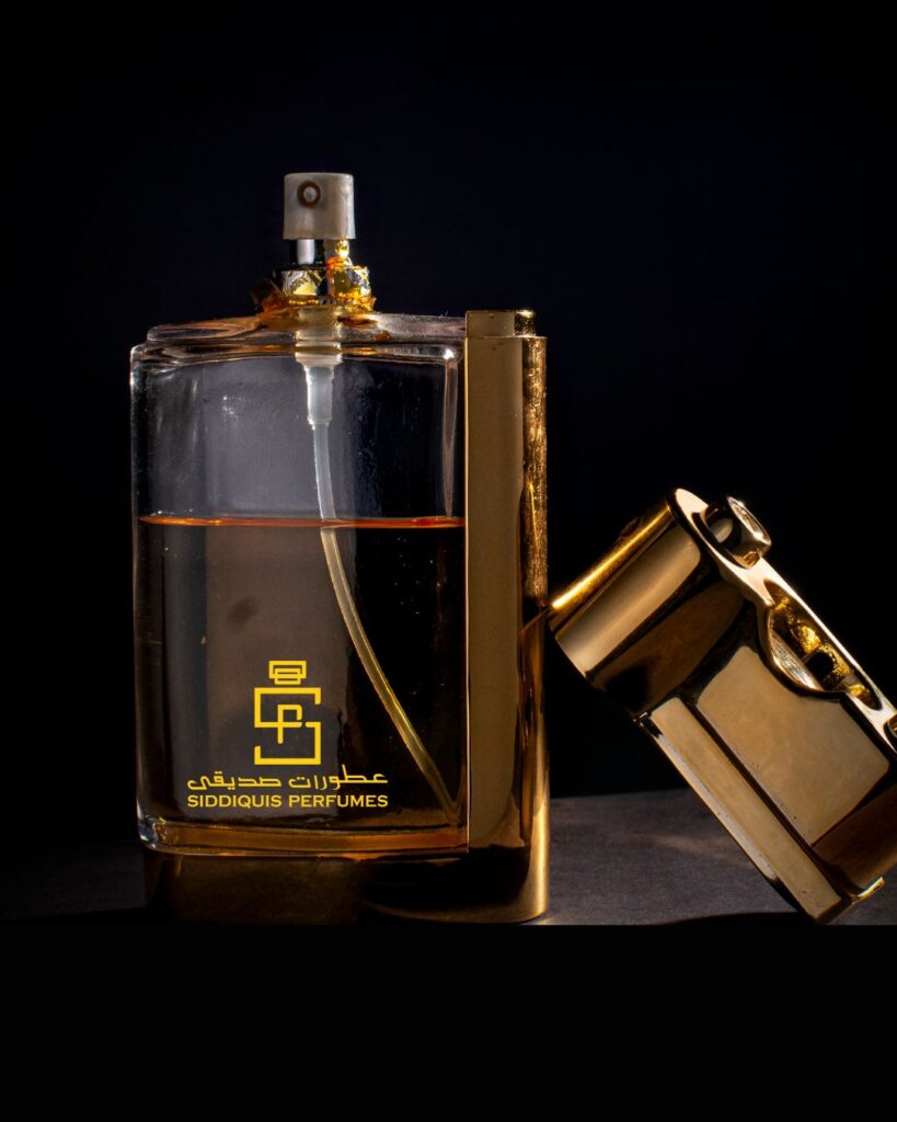 Pure oud with a gentle smoky and sweet finish — rich and majestic.